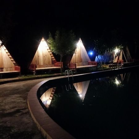 Nongkhiaw Campingsite Swimming Pool Ban Phathok Exterior photo