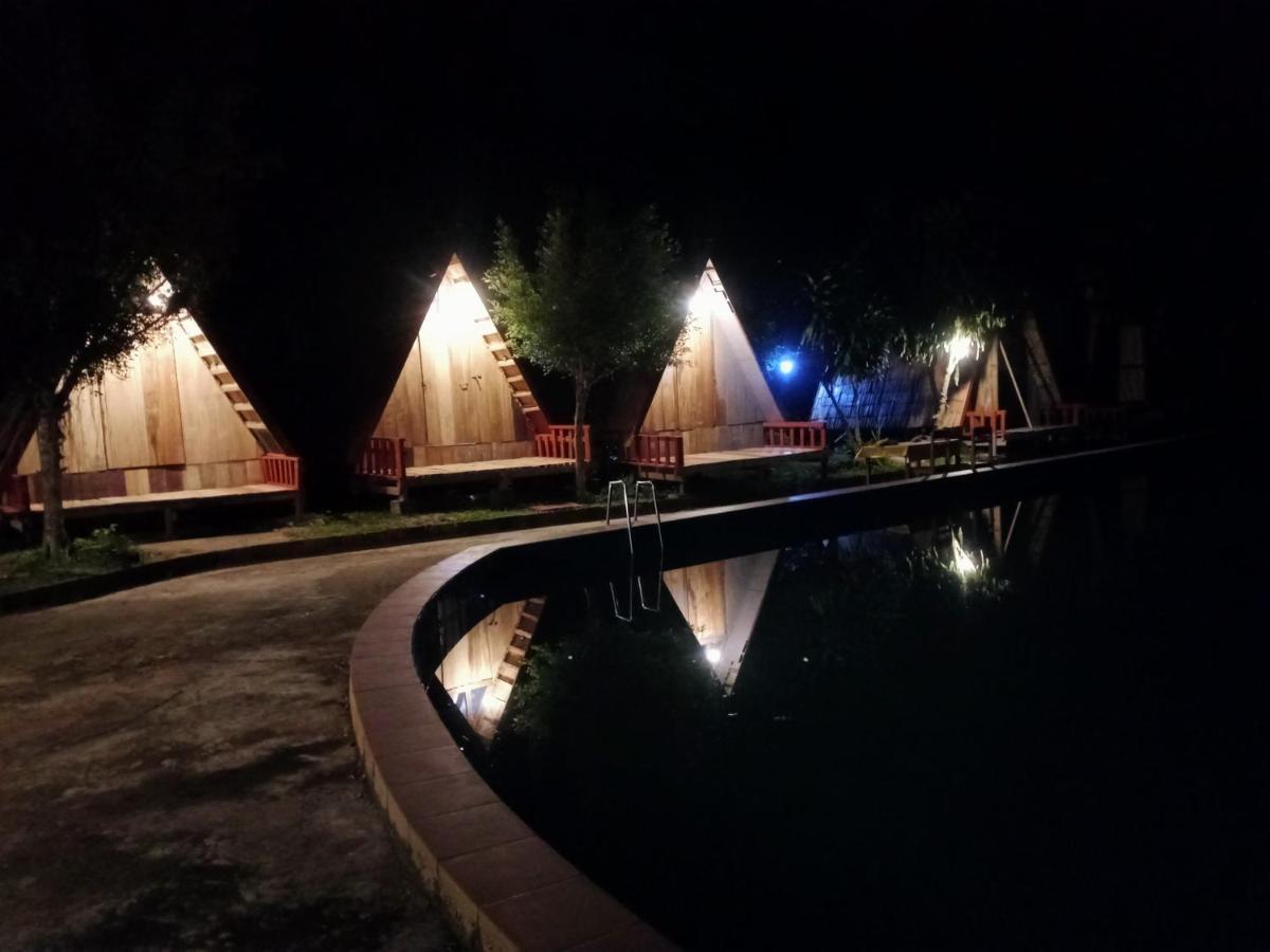 Nongkhiaw Campingsite Swimming Pool Ban Phathok Exterior photo